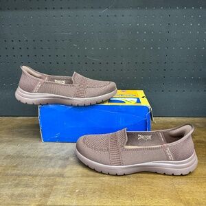 New W Box! Women's Skechers On The Go Flex Camellia Chocolate Brown Shoes Size 8